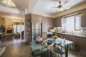 Family Summer Home near Beach