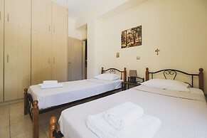 Family Summer Home near Beach