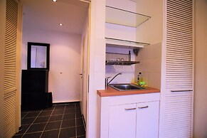 Tolstov-Hotels Big Room Apartment