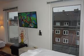 Tolstov-Hotels Big Room Apartment