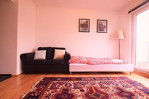 Tolstov-Hotels Big Room Apartment