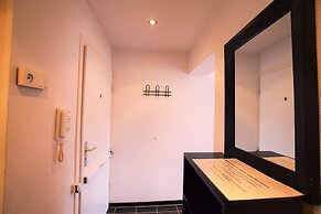 Tolstov-Hotels Big Room Apartment