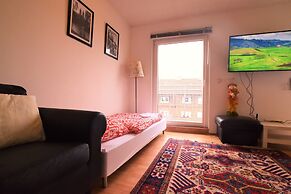 Tolstov-Hotels Big Room Apartment