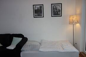 Tolstov-Hotels Big Room Apartment