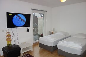 Tolstov-Hotels Big Room Apartment