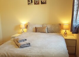 Modern 2 Bedroom Glasgow Apartment