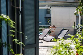 Artistic Private Pool Villa with Gorgeous Gardens