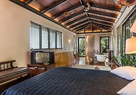 Artistic Private Pool Villa with Gorgeous Gardens