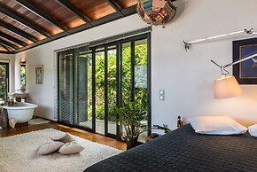 Artistic Private Pool Villa with Gorgeous Gardens