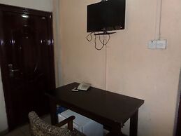 Maxton Suites Magodo