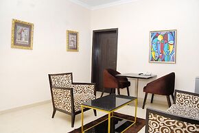 Kings Celia Hotel & Suites