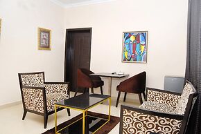 Kings Celia Hotel & Suites