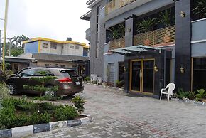 Kings Celia Hotel & Suites