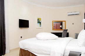 Kings Celia Hotel & Suites