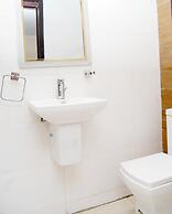 Kings Celia Hotel & Suites