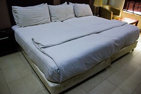 Chelsea Suites Annex