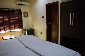 Chelsea Suites Annex