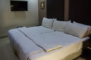 Chelsea Suites Annex