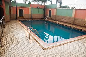 Alfoscar Hotel & Suites