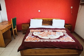 Alfoscar Hotel & Suites