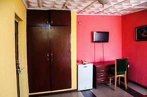 Alfoscar Hotel & Suites