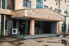 Alfoscar Hotel & Suites