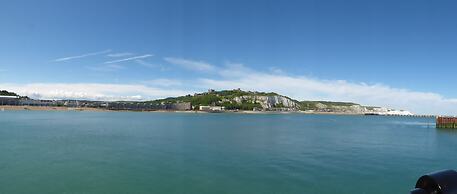 Maison Dieu Guest House