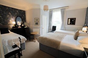 Maison Dieu Guest House