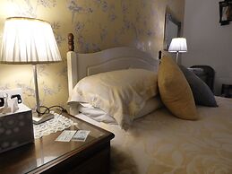 Maison Dieu Guest House