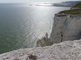 Maison Dieu Guest House