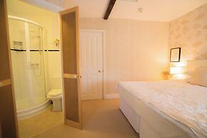 Maison Dieu Guest House