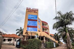 Sir Jose Hotel