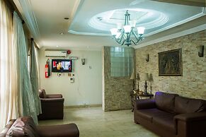 Tivoli Residence & Bar