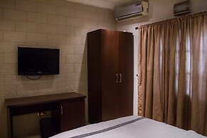 Tivoli Residence & Bar