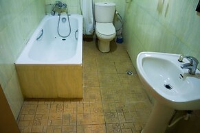 Tivoli Residence & Bar