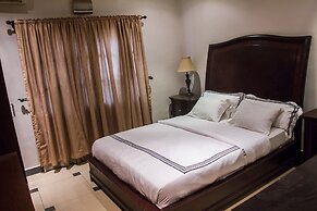 Tivoli Residence & Bar