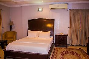 Tivoli Residence & Bar