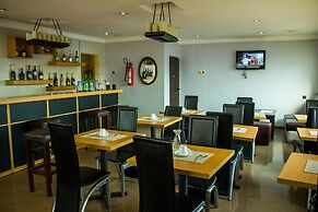 Tivoli Residence & Bar