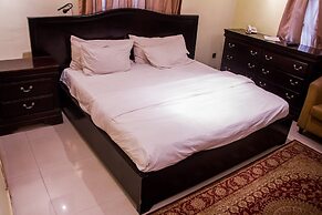 Tivoli Residence & Bar