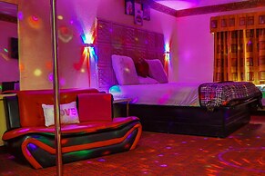 Luxe Inn and Suites