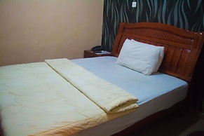 Owee's Place