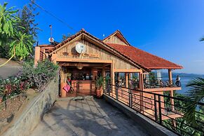 Hakuna Matata Lodge