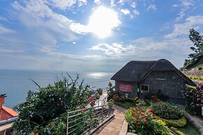 Hakuna Matata Lodge