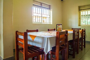 New Court View Hotel