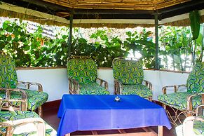 New Court View Hotel