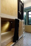 CaoJi Book inn Hostel