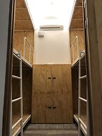 CaoJi Book inn Hostel