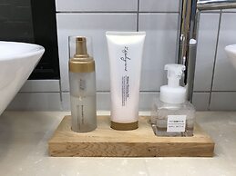 CaoJi Book inn Hostel