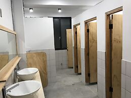 CaoJi Book inn Hostel