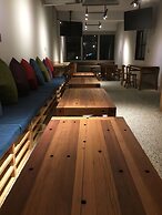 CaoJi Book inn Hostel